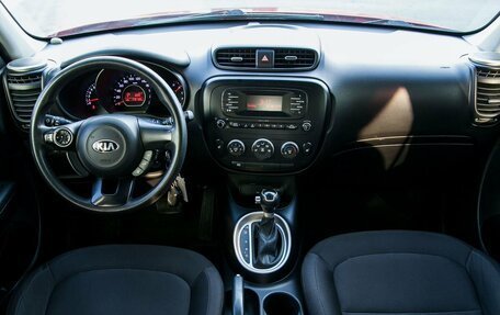 KIA Soul II рестайлинг, 2015 год, 1 150 000 рублей, 22 фотография
