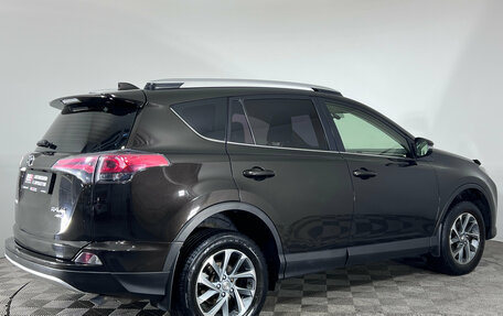 Toyota RAV4, 2015 год, 1 780 000 рублей, 5 фотография