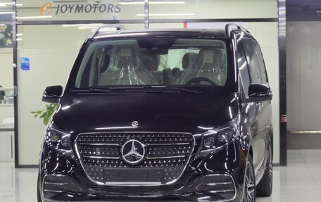 Mercedes-Benz V-Класс, 2025 год, 16 666 666 рублей, 1 фотография