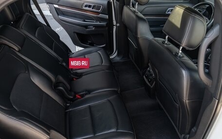 Ford Explorer VI, 2017 год, 2 760 000 рублей, 33 фотография