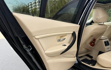BMW 3 серия, 2013 год, 1 700 000 рублей, 11 фотография