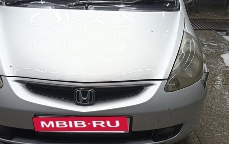Honda Fit III, 2001 год, 300 000 рублей, 4 фотография