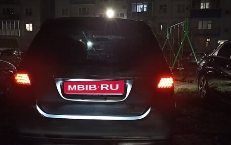 Honda Fit III, 2001 год, 300 000 рублей, 16 фотография