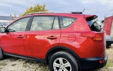 Toyota RAV4, 2014 год, 1 990 000 рублей, 3 фотография