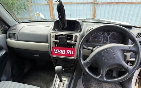 Mitsubishi Pajero iO, 1999 год, 520 000 рублей, 12 фотография