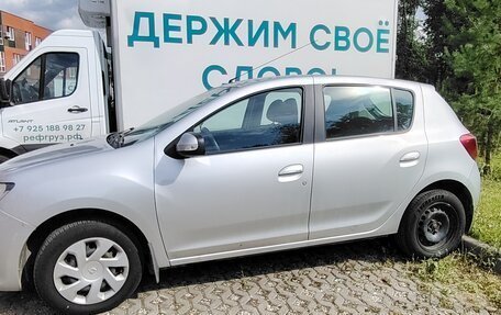 Renault Sandero II рестайлинг, 2017 год, 820 000 рублей, 3 фотография