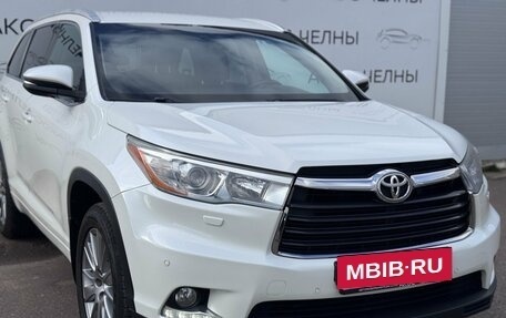 Toyota Highlander III, 2014 год, 2 150 000 рублей, 10 фотография