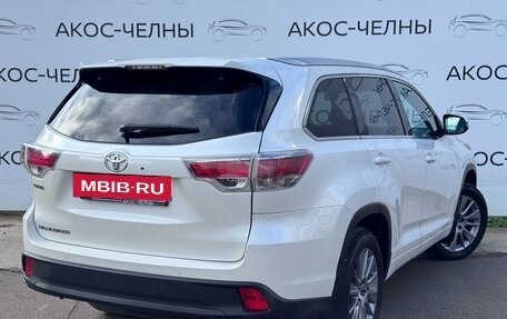 Toyota Highlander III, 2014 год, 2 150 000 рублей, 5 фотография