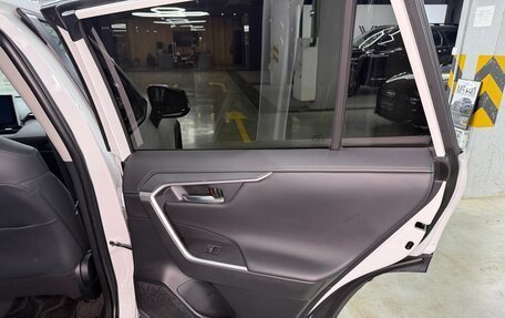 Toyota RAV4, 2022 год, 2 990 000 рублей, 16 фотография