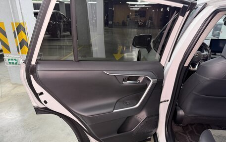 Toyota RAV4, 2022 год, 2 990 000 рублей, 12 фотография