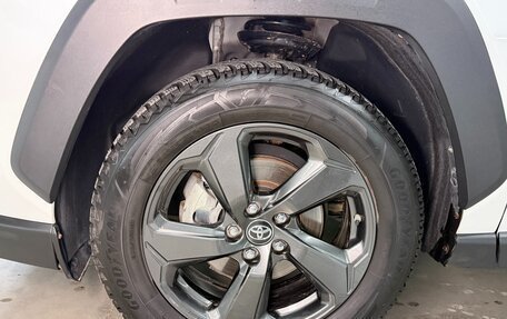Toyota RAV4, 2022 год, 2 990 000 рублей, 24 фотография