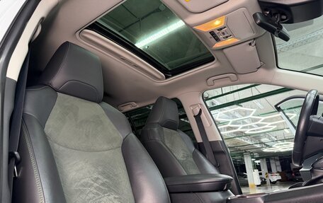 Toyota RAV4, 2022 год, 2 990 000 рублей, 22 фотография