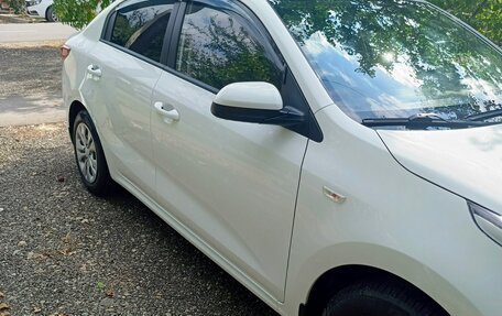 KIA Rio IV, 2018 год, 1 480 000 рублей, 4 фотография