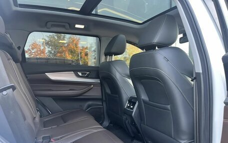 Chery Tiggo 8 Pro, 2021 год, 1 795 000 рублей, 13 фотография