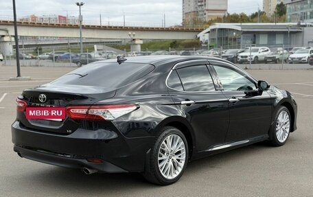 Toyota Camry, 2020 год, 2 700 000 рублей, 6 фотография