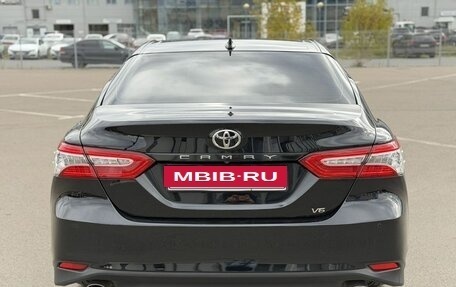 Toyota Camry, 2020 год, 2 700 000 рублей, 5 фотография