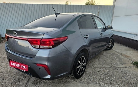 KIA Rio IV, 2018 год, 1 439 000 рублей, 3 фотография