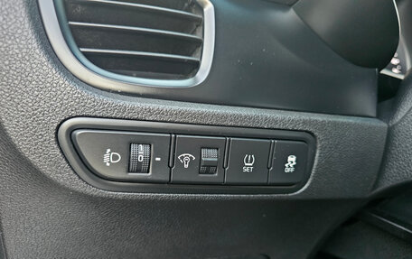 KIA Rio IV, 2018 год, 1 439 000 рублей, 26 фотография