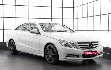 Mercedes-Benz E-Класс, 2013 год, 1 590 000 рублей, 3 фотография