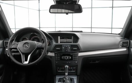 Mercedes-Benz E-Класс, 2013 год, 1 590 000 рублей, 8 фотография