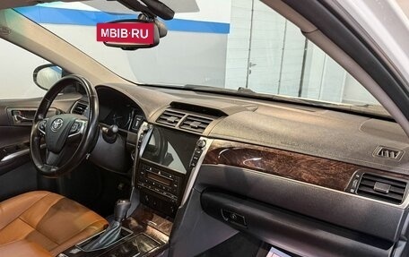 Toyota Camry, 2016 год, 1 749 000 рублей, 16 фотография