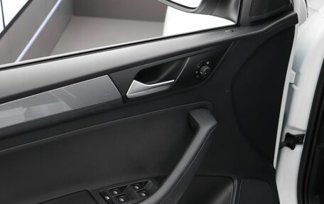 Volkswagen Polo VI (EU Market), 2021 год, 1 690 000 рублей, 17 фотография