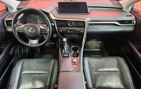 Lexus RX IV рестайлинг, 2019 год, 4 200 000 рублей, 9 фотография