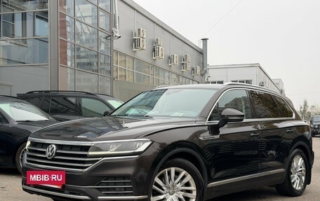 Volkswagen Touareg III, 2018 год, 3 449 000 рублей, 3 фотография
