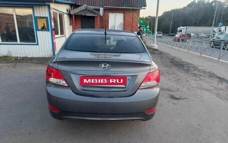 Hyundai Solaris II рестайлинг, 2011 год, 620 000 рублей, 2 фотография