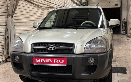 Hyundai Tucson III, 2008 год, 970 000 рублей, 1 фотография