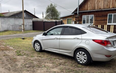 Hyundai Solaris II рестайлинг, 2012 год, 780 000 рублей, 4 фотография