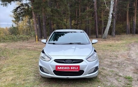 Hyundai Solaris II рестайлинг, 2012 год, 780 000 рублей, 5 фотография