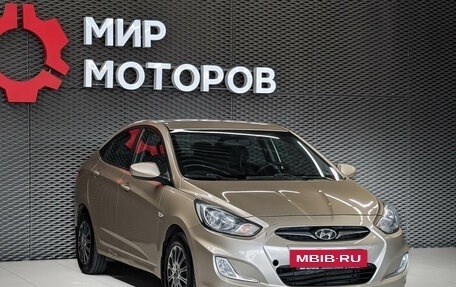 Hyundai Solaris II рестайлинг, 2013 год, 850 000 рублей, 3 фотография
