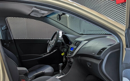 Hyundai Solaris II рестайлинг, 2013 год, 850 000 рублей, 24 фотография