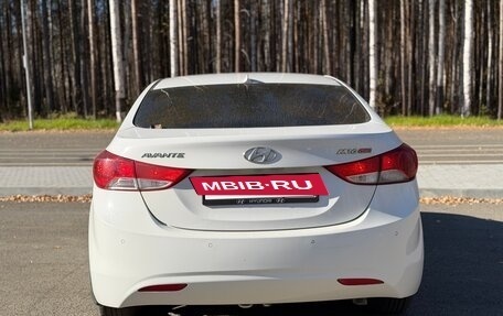 Hyundai Avante, 2011 год, 1 100 000 рублей, 5 фотография