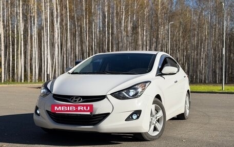 Hyundai Avante, 2011 год, 1 100 000 рублей, 2 фотография