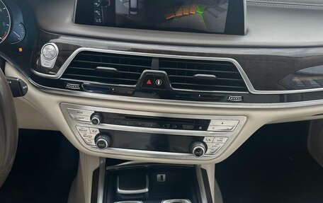 BMW 7 серия, 2015 год, 3 500 000 рублей, 15 фотография