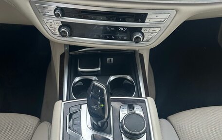 BMW 7 серия, 2015 год, 3 500 000 рублей, 16 фотография