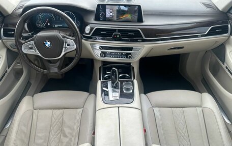 BMW 7 серия, 2015 год, 3 500 000 рублей, 13 фотография