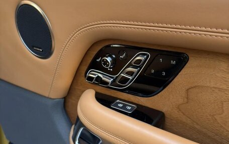 Land Rover Range Rover IV рестайлинг, 2021 год, 10 700 000 рублей, 13 фотография