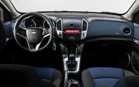 Chevrolet Cruze II, 2013 год, 889 000 рублей, 17 фотография