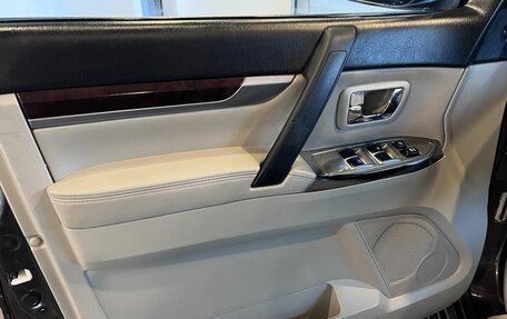 Mitsubishi Pajero IV, 2017 год, 3 170 000 рублей, 19 фотография
