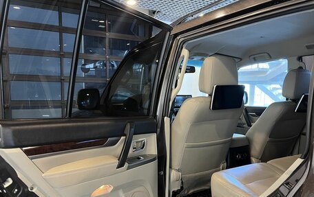Mitsubishi Pajero IV, 2017 год, 3 170 000 рублей, 22 фотография