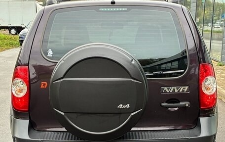 Chevrolet Niva I рестайлинг, 2017 год, 685 000 рублей, 6 фотография