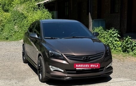 Hyundai Solaris II рестайлинг, 2016 год, 1 500 000 рублей, 2 фотография