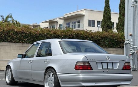 Mercedes-Benz E-Класс, 1993 год, 25 500 000 рублей, 4 фотография