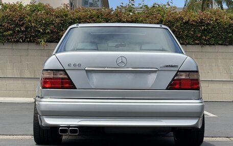 Mercedes-Benz E-Класс, 1993 год, 25 500 000 рублей, 5 фотография