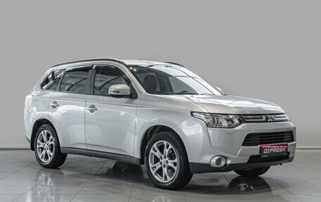 Mitsubishi Outlander III рестайлинг 3, 2013 год, 1 290 000 рублей, 1 фотография