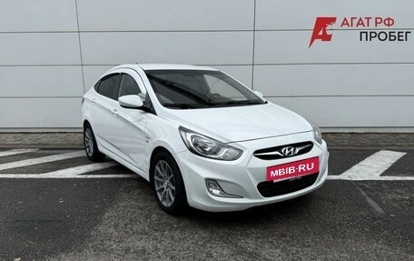 Hyundai Solaris II рестайлинг, 2014 год, 815 000 рублей, 3 фотография