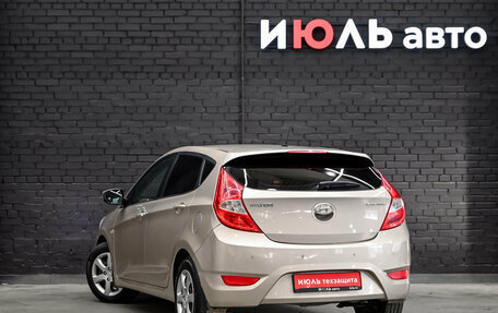 Hyundai Solaris II рестайлинг, 2013 год, 625 000 рублей, 7 фотография